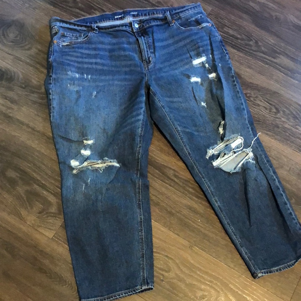 Old Navy Mid rise Boyfriend Jeans size 20